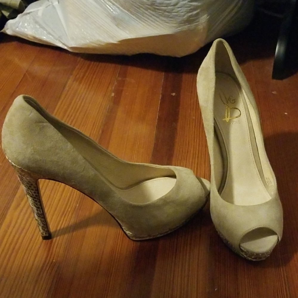 Joan & David high heels